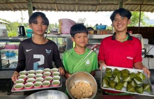 ความสุขห่อใบตอง ขนมเทียนแก้วของเรา